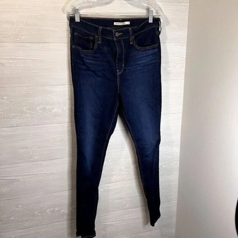 Levis® elevate your